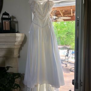 Wedding dress